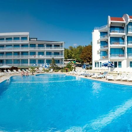 Hotel Iceberg Balchik Exterior photo