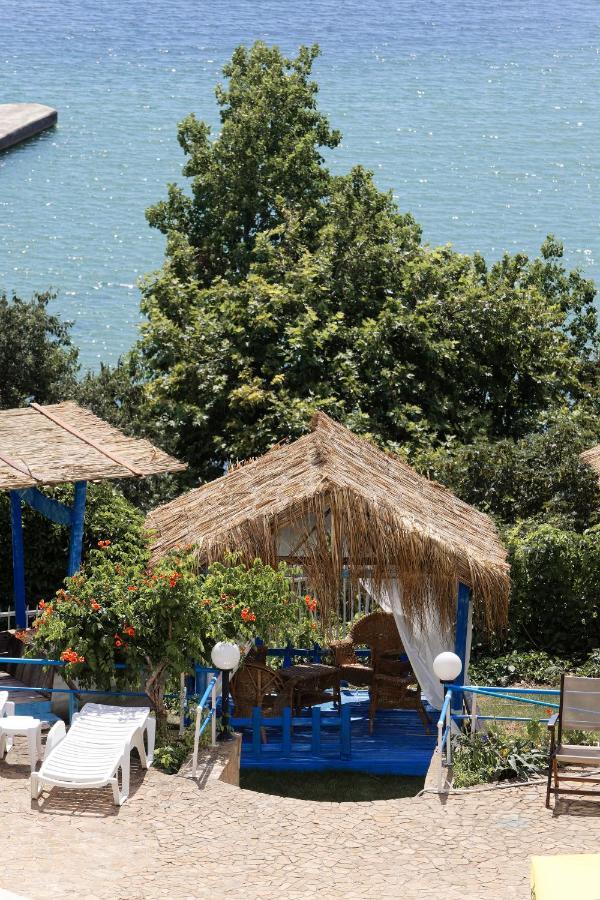 Hotel Iceberg Balchik Exterior photo