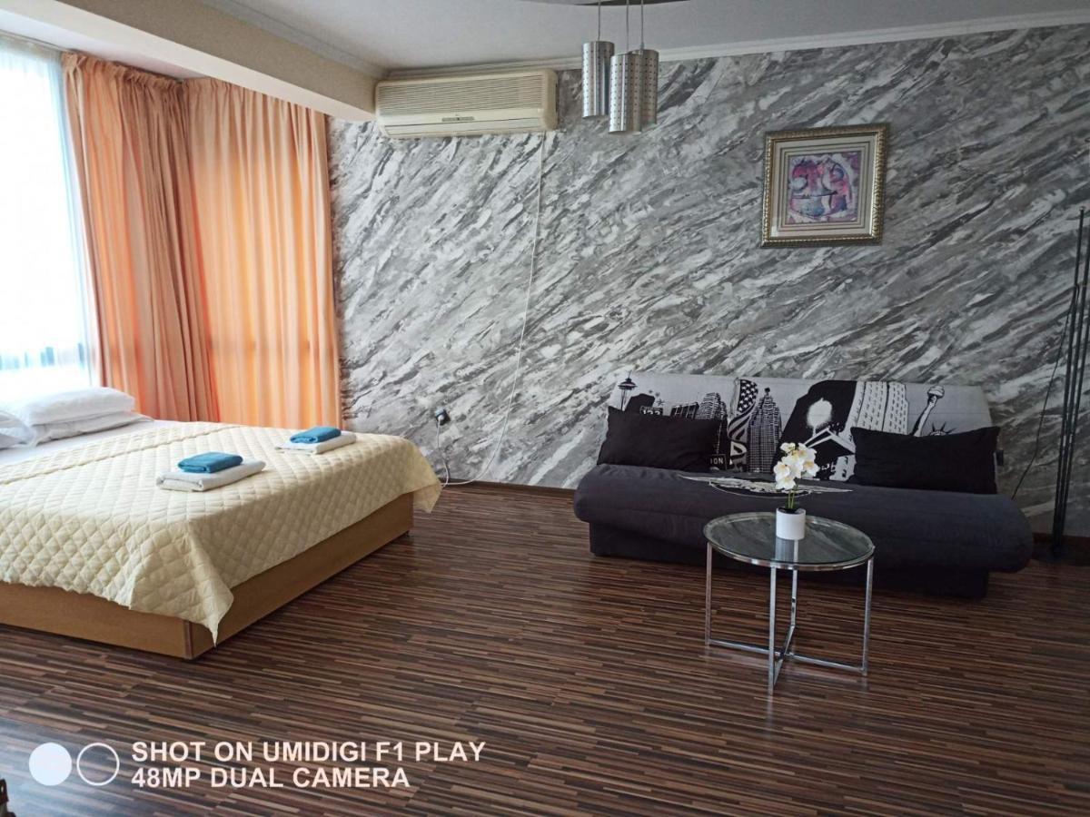 Hotel Iceberg Balchik Exterior photo